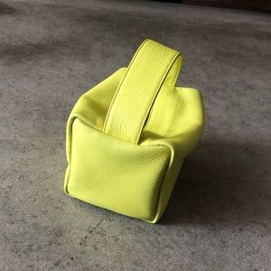 Mardi Mercredi Le Sac mini bag lemon leather